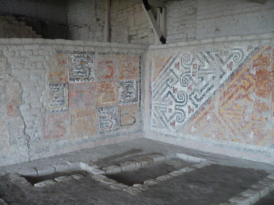 Wall paintings at Huaca de Cao
